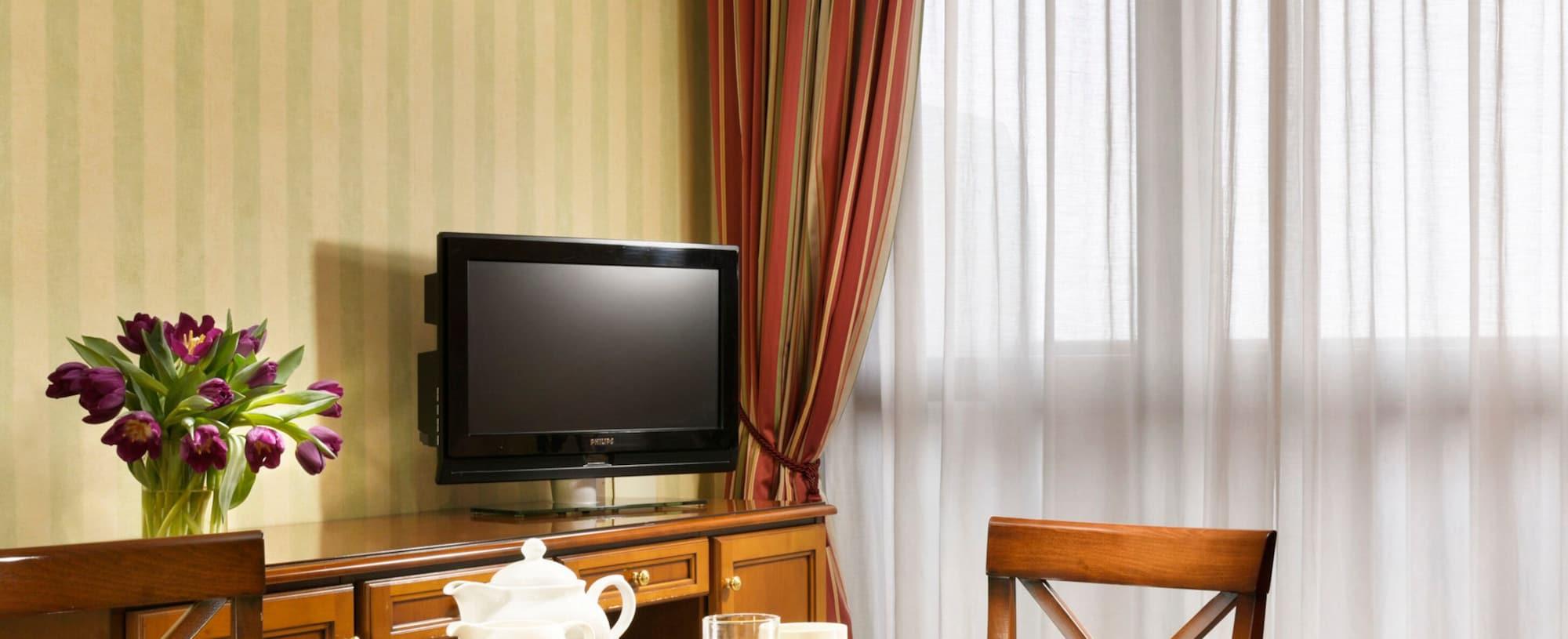 Aparthotel Una & Contessa Jolanda 4*